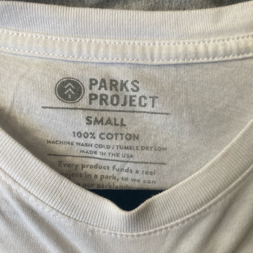 White National Parks Hotline T-Shirt small UNISEX - Picture 3 of 3